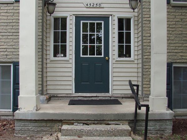 45250 Keding Street, Unit 303, Utica, MI 48317