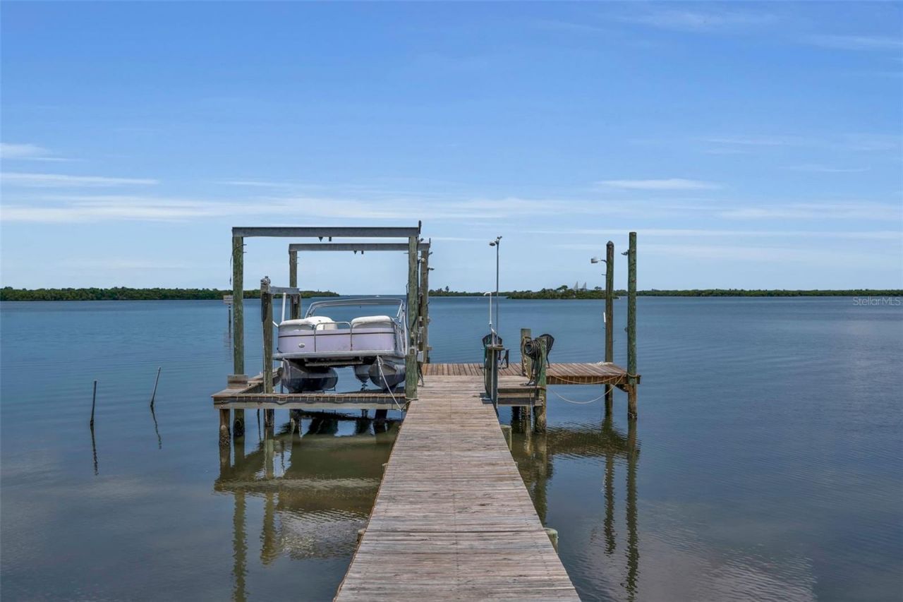 70 Mound Place, Terra Ceia, FL 34250 Photo