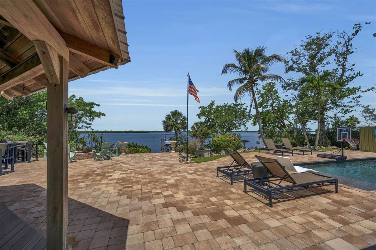 70 Mound Place, Terra Ceia, FL 34250 Photo