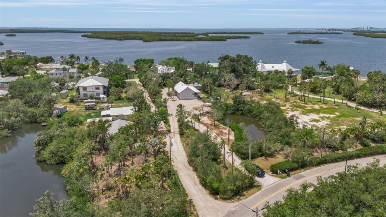 70 Mound Place, Terra Ceia, FL 34250 Photo