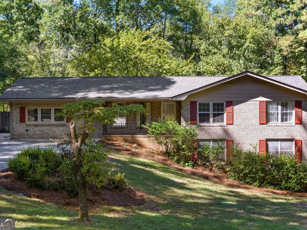 119 Hickory Avenue, Fayetteville, GA 30215