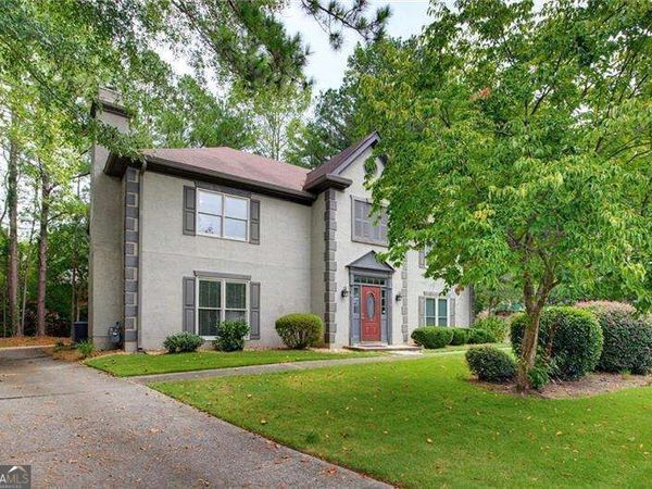 9158 Carroll Manor Drive, Sandy Springs, GA 30350
