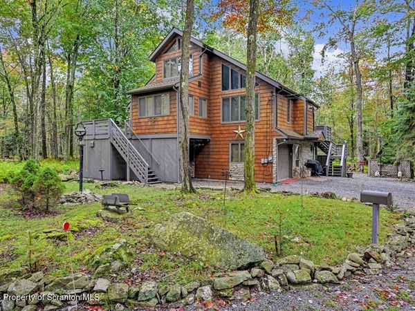 183 Delbert Drive , Covington Twp, PA 18424