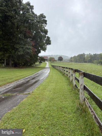 1720 E DEEP RUN ROAD , MANCHESTER, MD 21102
