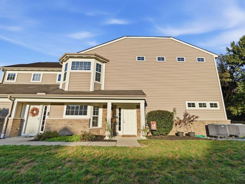 588 Heritage Square, Harrison, OH 45030 Photo 2