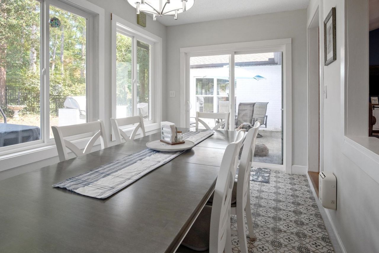 3099 Kings Ct. Photo 27