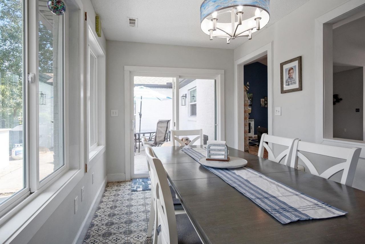 3099 Kings Ct. Photo 28
