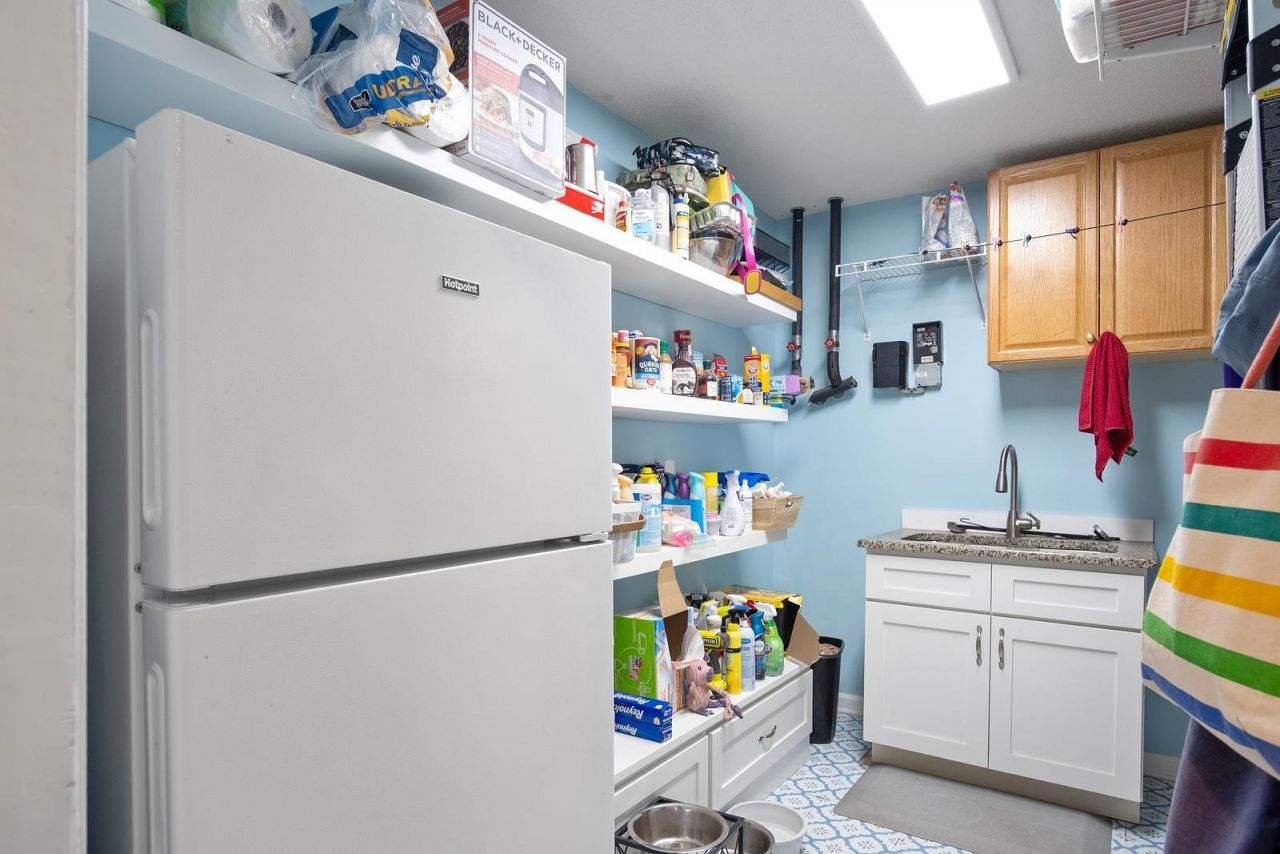 3099 Kings Ct. Photo 51
