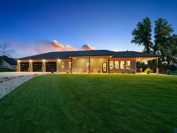 25641 Sherdean Trl, Renner, SD 57055