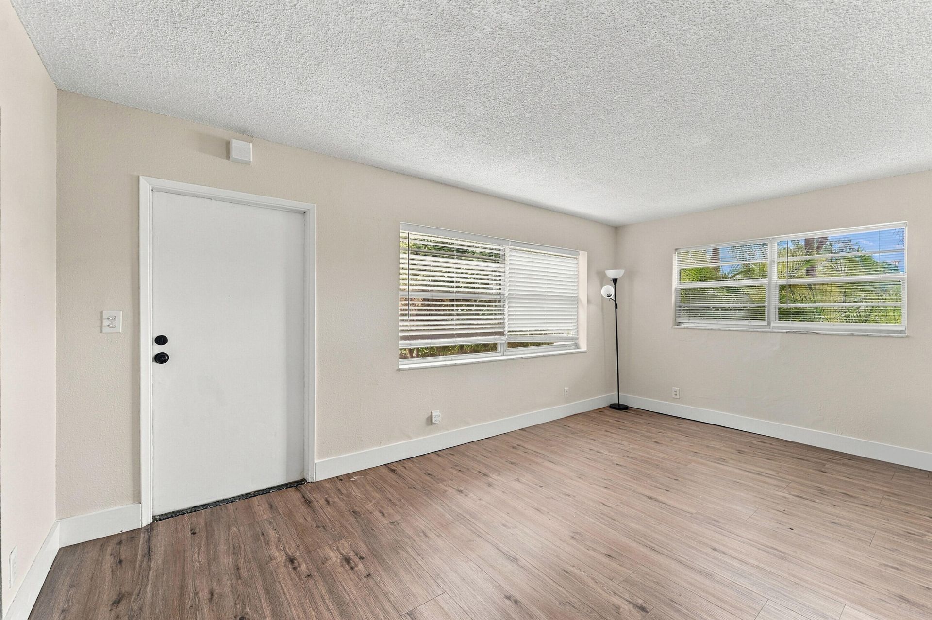 241 SE 9th Avenue, Unit 101, Pompano Beach, FL 33060 Photo