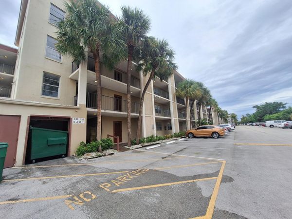 2601 NW 48TH Terrace, Unit 345, Lauderdale Lakes, FL 33313