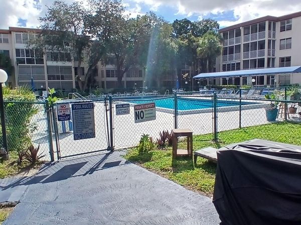 2601 NW 48TH Terrace, Unit 345, Lauderdale Lakes, FL 33313