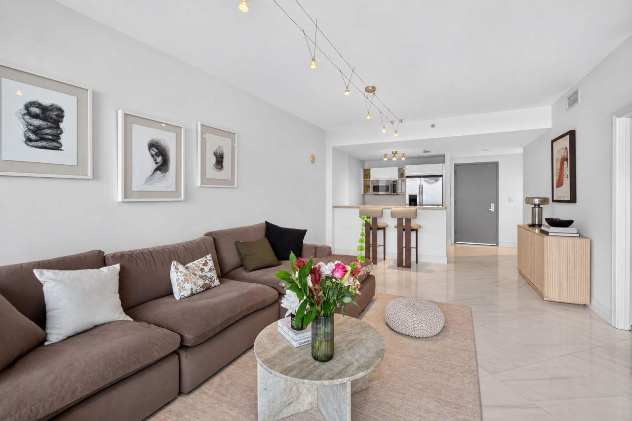 601 NE 36th Street, Unit 1008, Miami, FL 33137 Photo