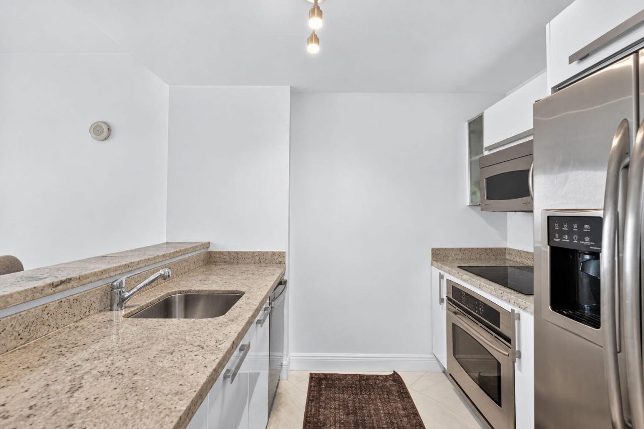 601 NE 36th Street, Unit 1008, Miami, FL 33137 Photo