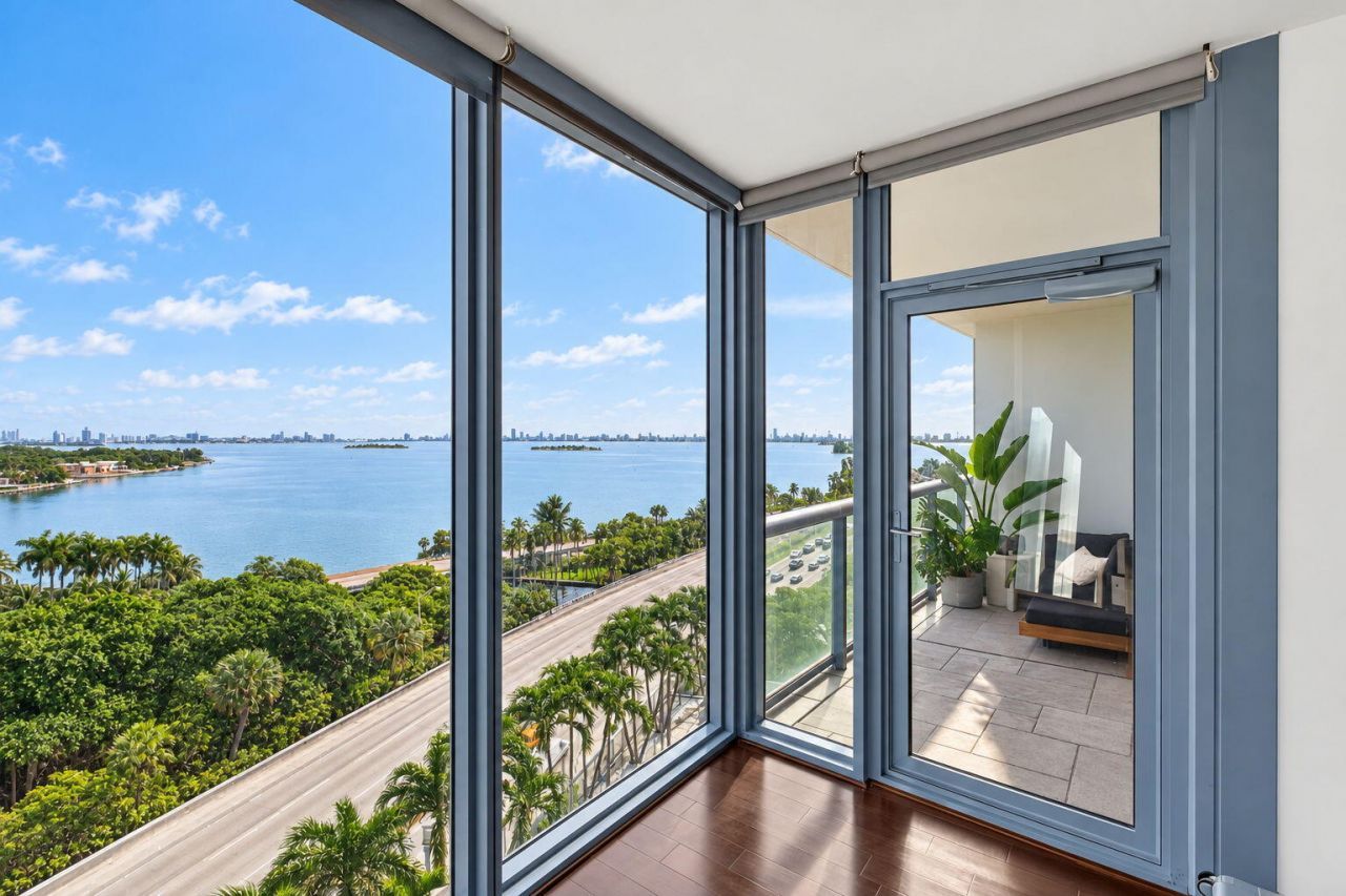 601 NE 36th Street, Unit 1008, Miami, FL 33137 Photo