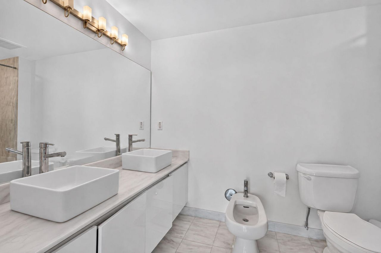 601 NE 36th Street, Unit 1008, Miami, FL 33137 Photo