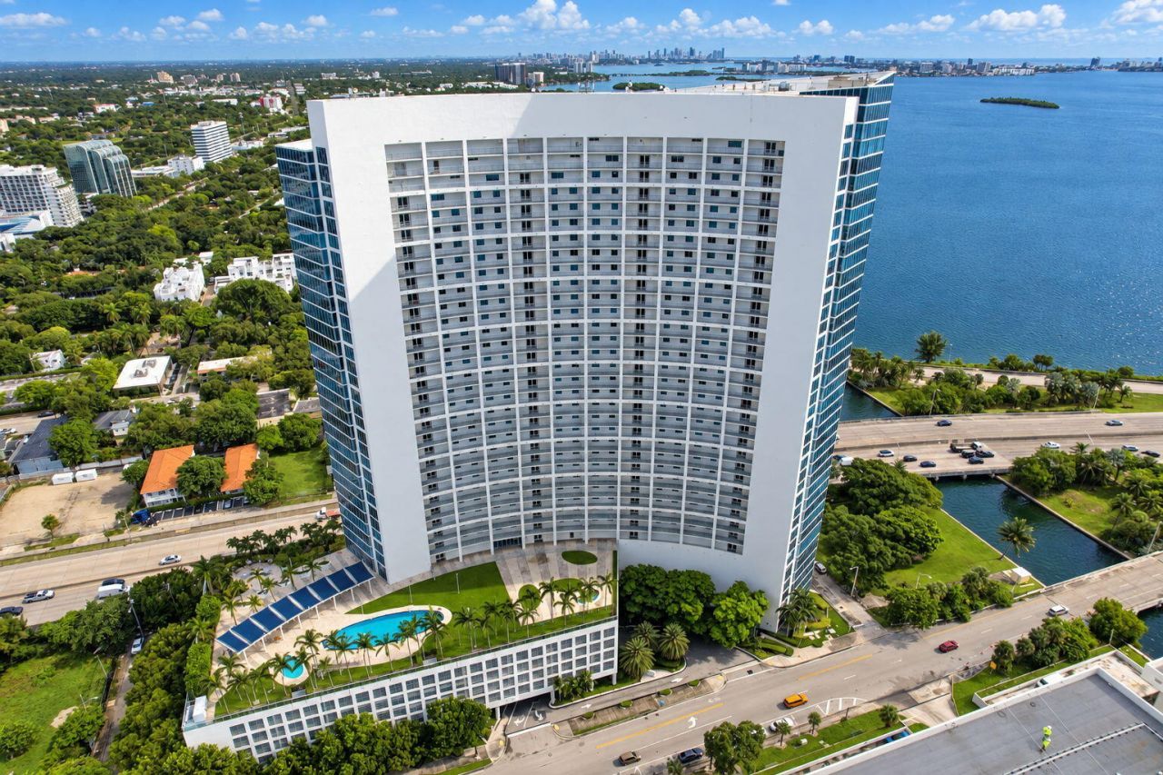 601 NE 36th Street, Unit 1008, Miami, FL 33137 Photo