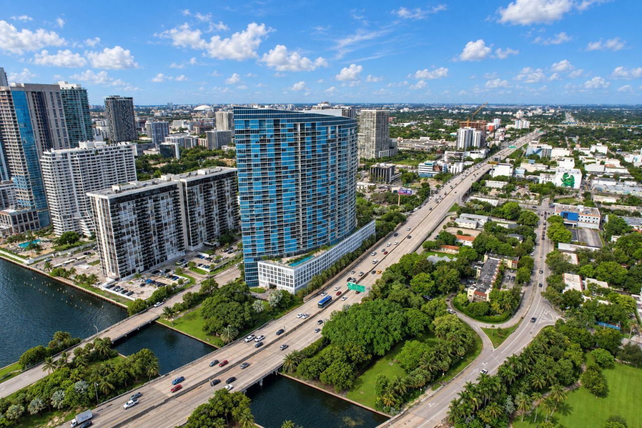 601 NE 36th Street, Unit 1008, Miami, FL 33137 Photo
