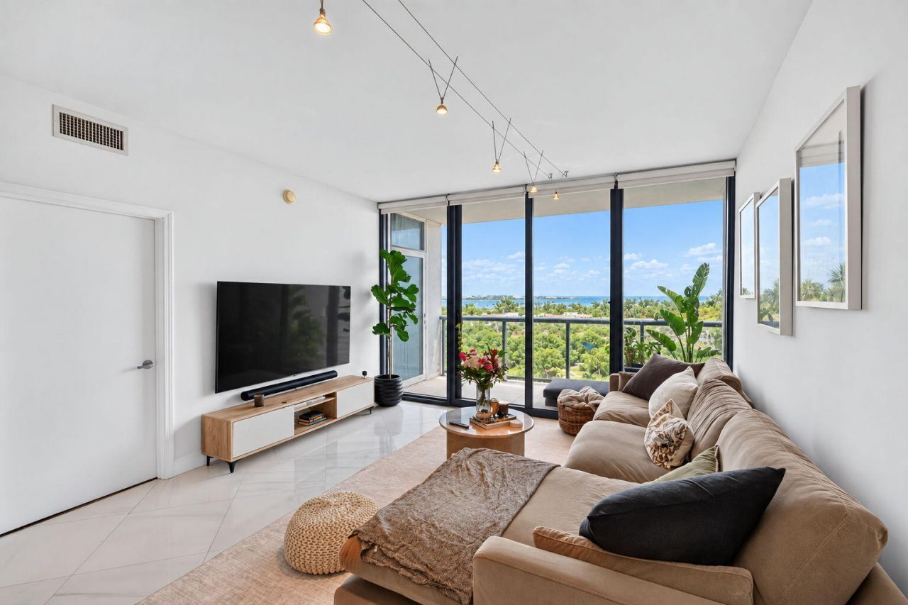 601 NE 36th Street, Unit 1008, Miami, FL 33137 Photo