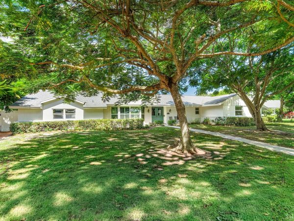 817 Anchorage Drive, North Palm Beach, FL 33408