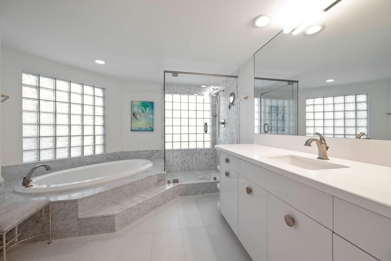 2000 S Ocean Boulevard, Unit 307N, Palm Beach, FL 33480 Photo
