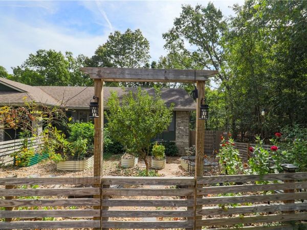 12 Mayfair Drive, Bella Vista, AR 72715
