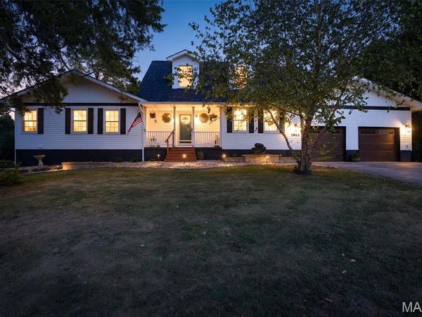 1963 W Main Street , Festus, MO 63028