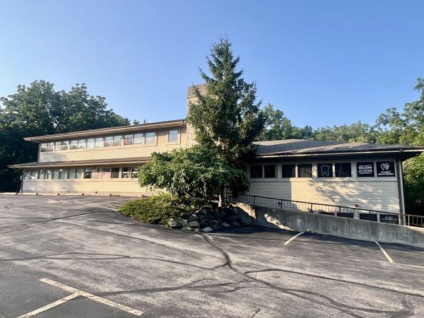 N63W23524 Silver Spring Dr, Unit 1, Sussex, WI 53089
