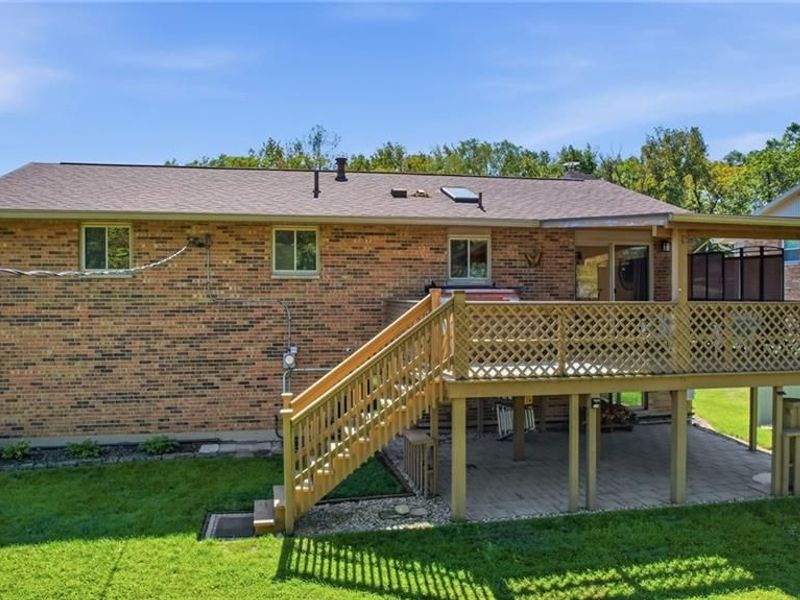 421 Greenport Drive, West Carrollton, OH 45449 Photo 2
