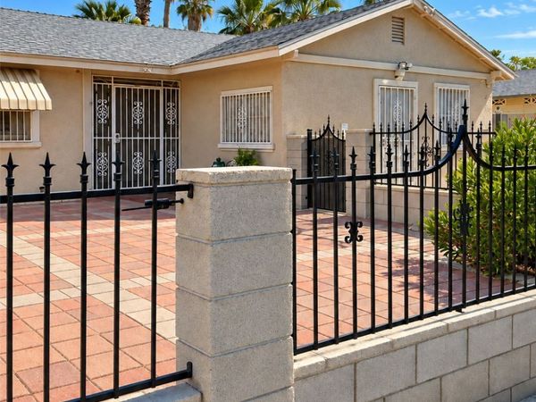 1684 Gateway Avenue, Las Vegas, NV 89104