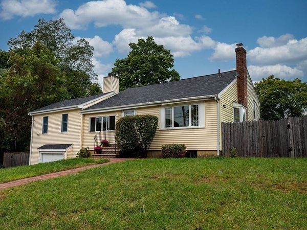 67 Lane Drive, Norwood, MA 02062