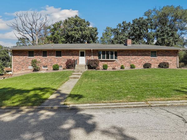 402 Iroquois Street, Schererville, IN 46375