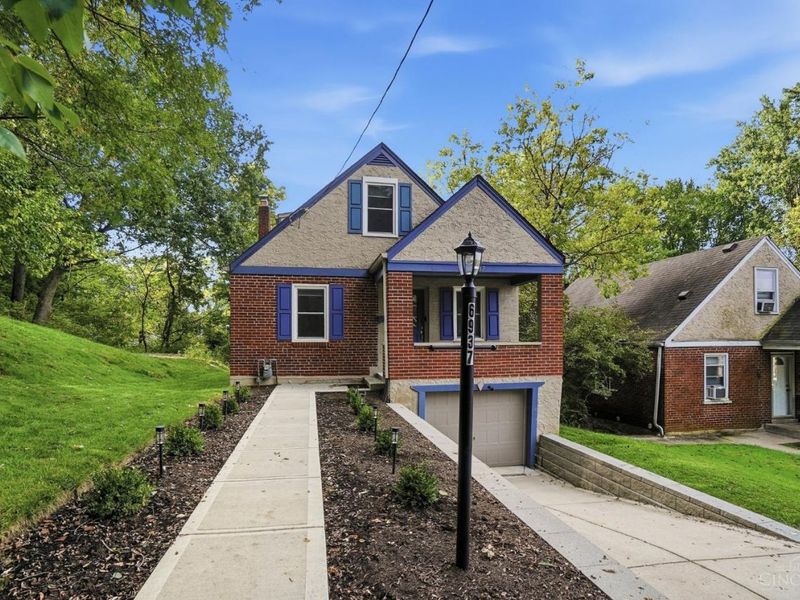 6937 Vinewood Avenue, Columbia Township, OH 45227 Photo 4