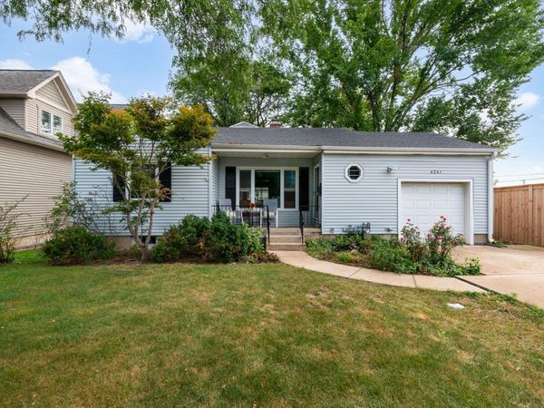 4241 Washington Street , Downers Grove, IL 60515