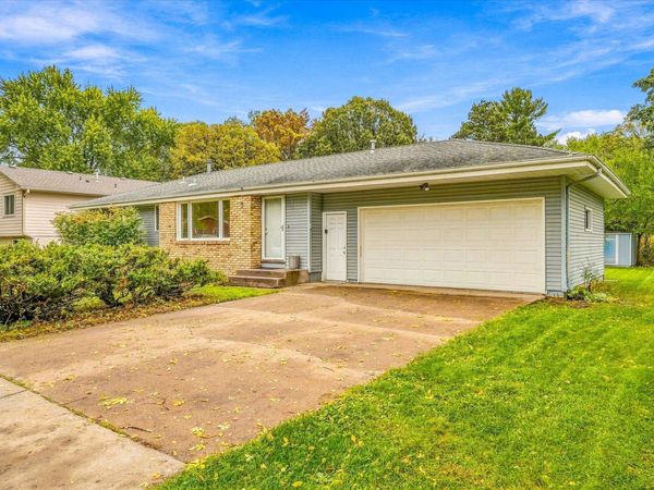 5230 Oconnell Drive, Mounds View, MN 55112