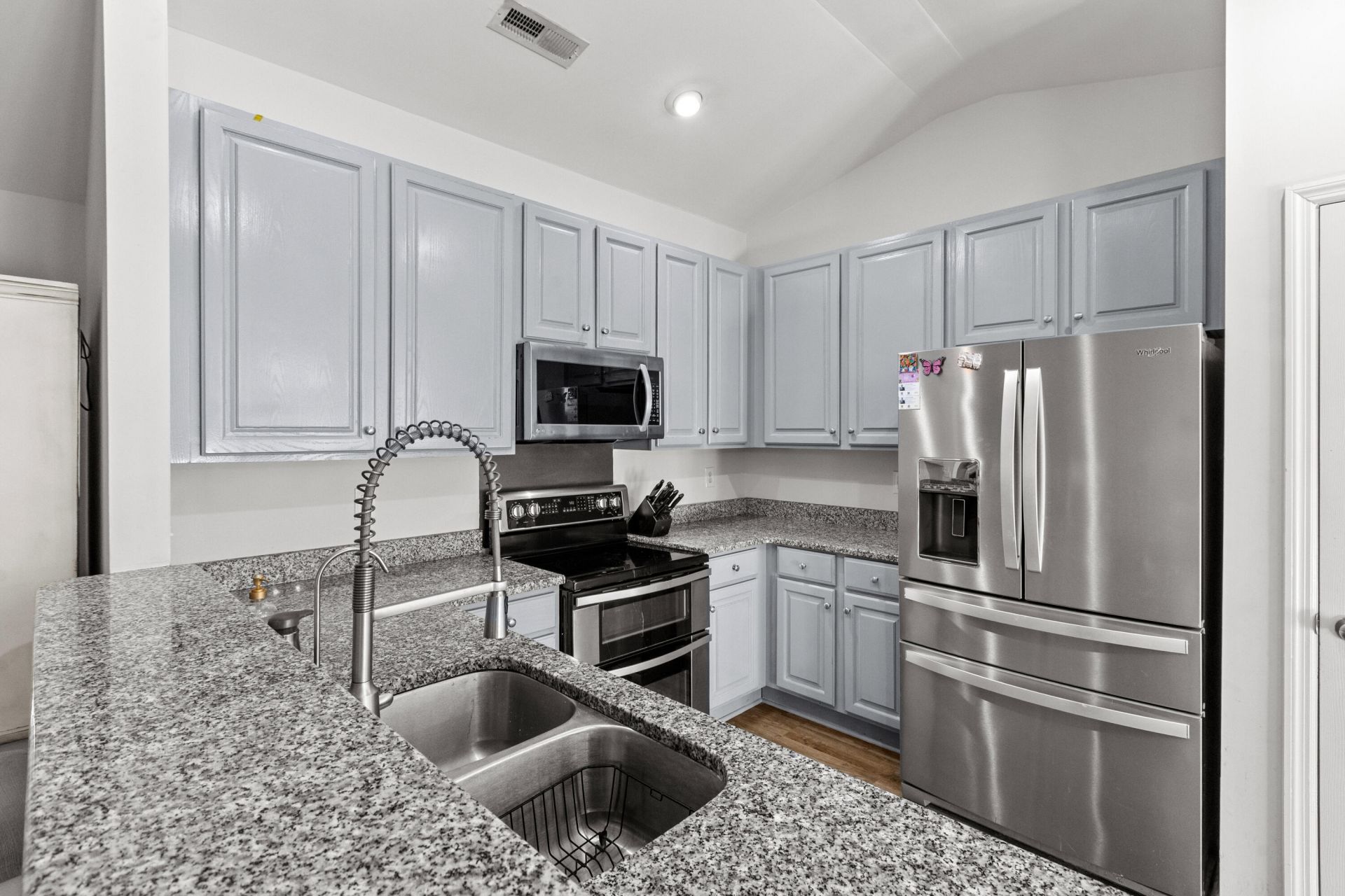 1572 Wellesley Circle Photo 10