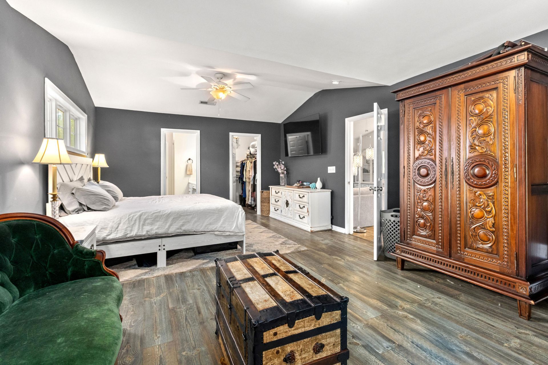 1572 Wellesley Circle Photo 19