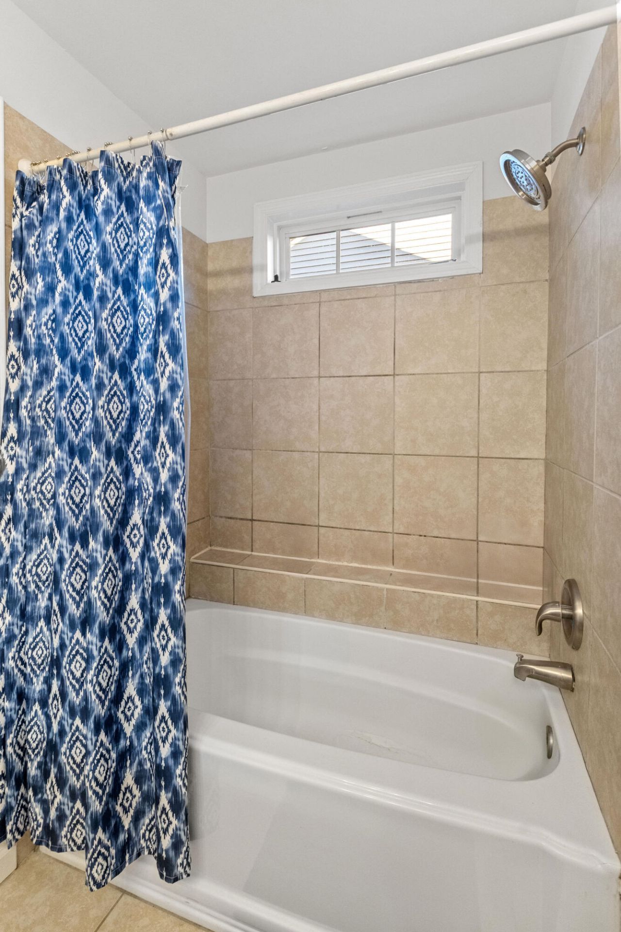 1572 Wellesley Circle Photo 22