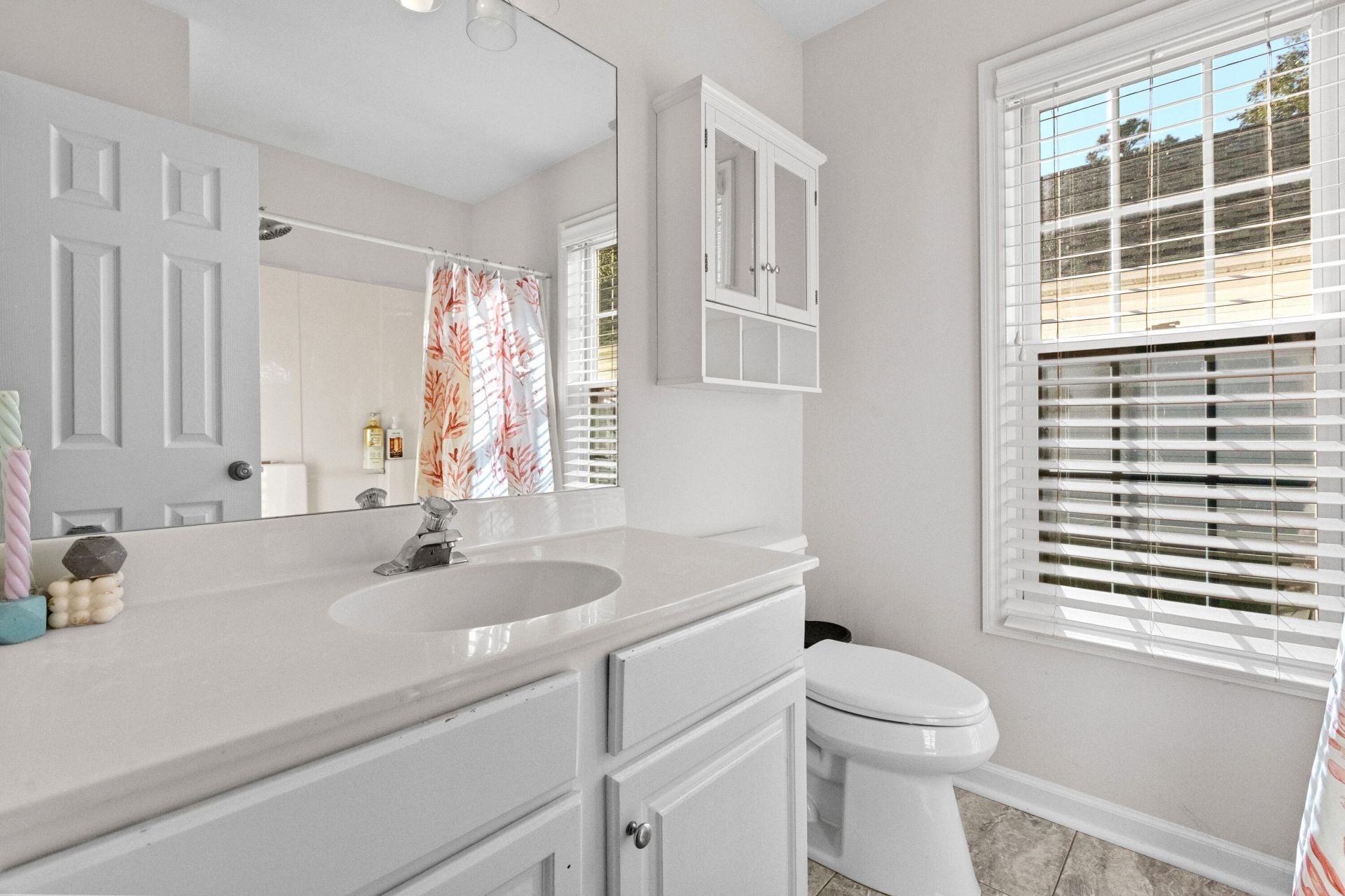 1572 Wellesley Circle Photo 28