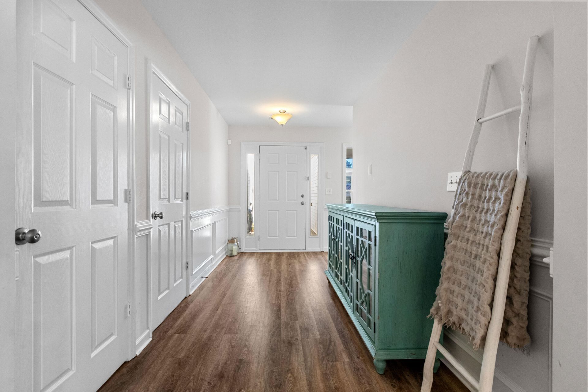 1572 Wellesley Circle Photo 30