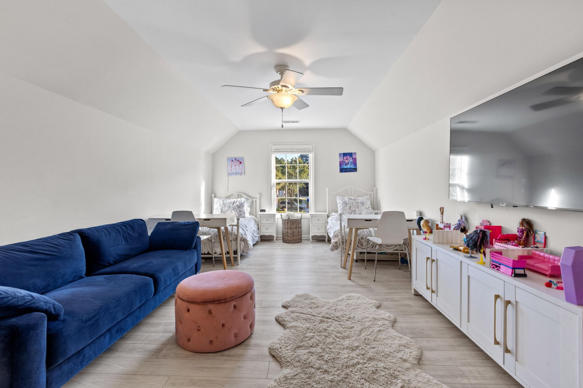 1572 Wellesley Circle Photo 31
