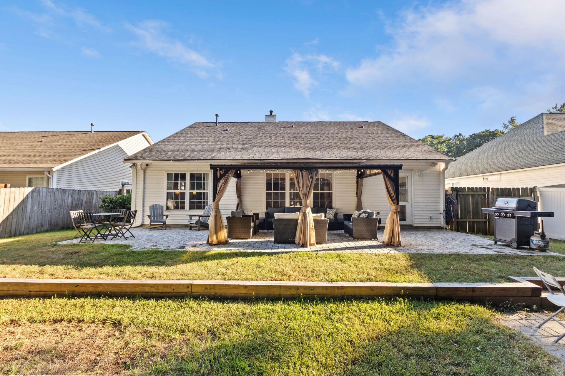 1572 Wellesley Circle Photo 42
