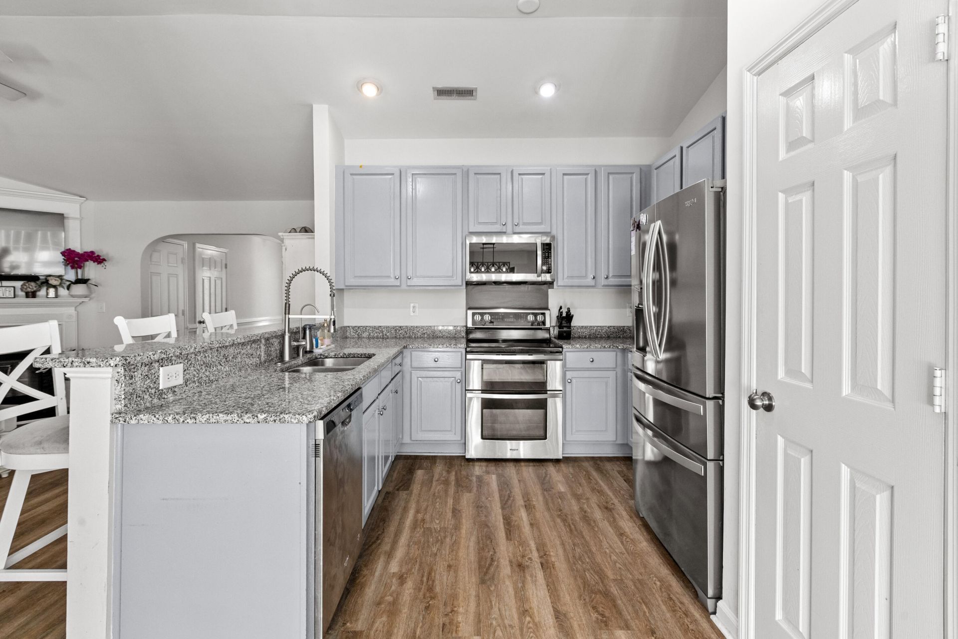 1572 Wellesley Circle Photo 7