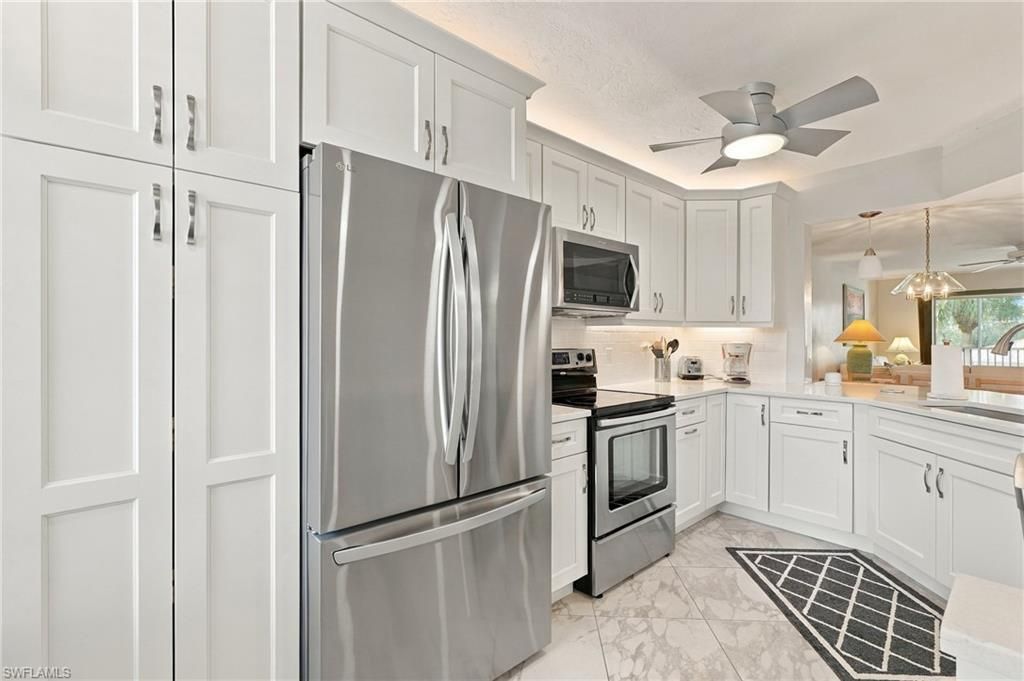 360 Horse Creek Dr, Unit 207, Naples, FL 34110 Photo