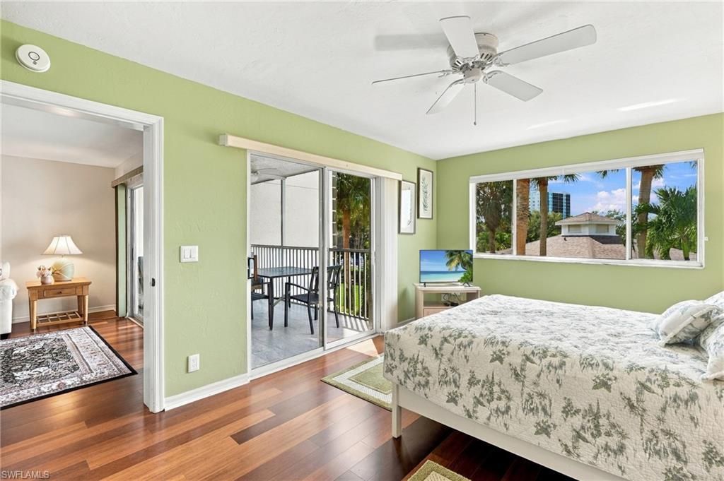 360 Horse Creek Dr, Unit 207, Naples, FL 34110 Photo