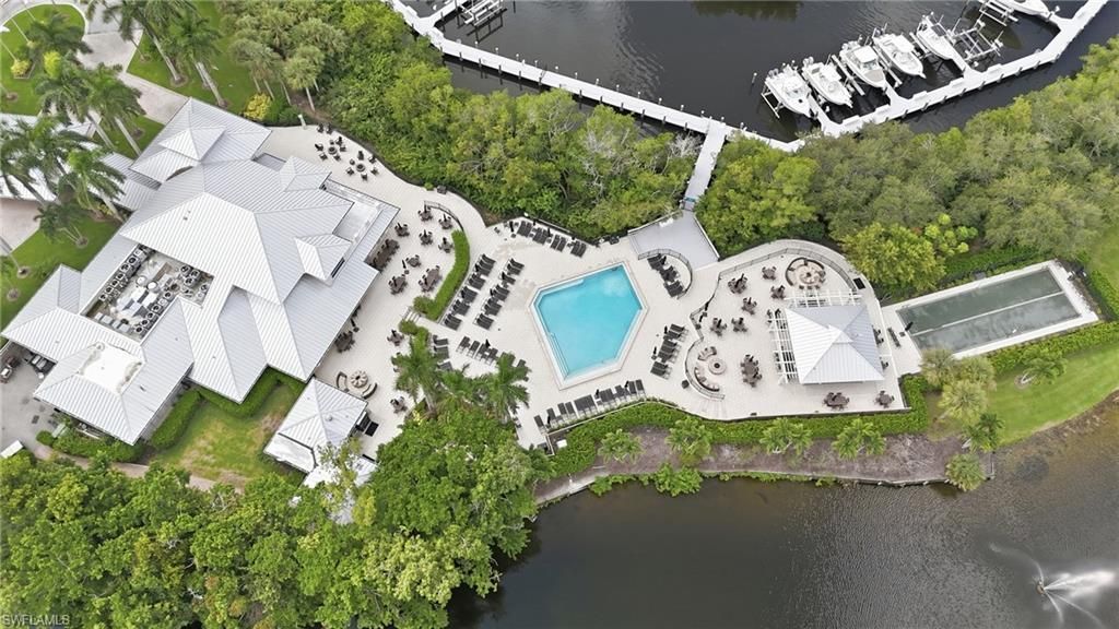 360 Horse Creek Dr, Unit 207, Naples, FL 34110 Photo