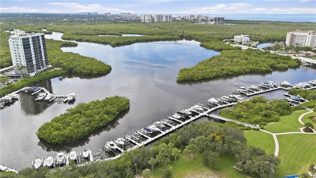 360 Horse Creek Dr, Unit 207, Naples, FL 34110 Photo