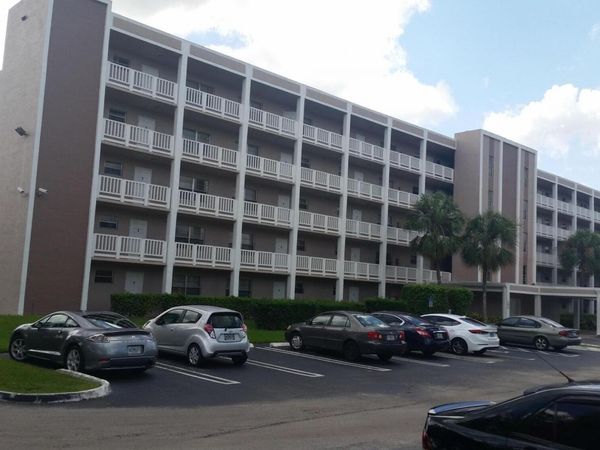 8720 Shadow Wood Boulevard, Unit 105, Coral Springs, FL 33071