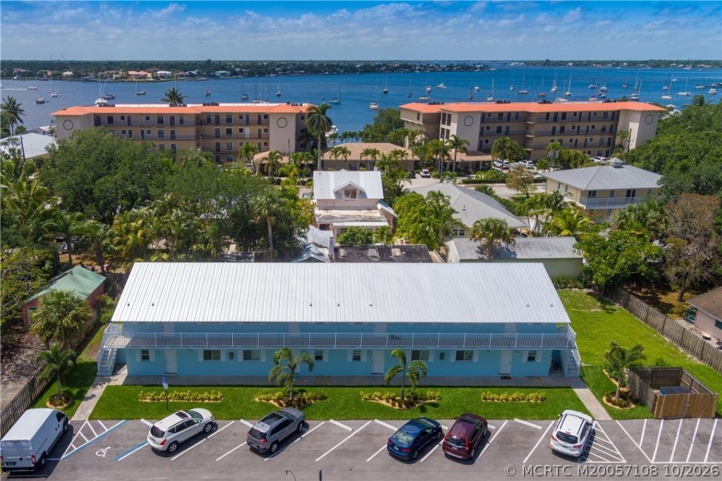 644 SW Cleveland Avenue , Unit 6, Stuart, FL 34994 Photo