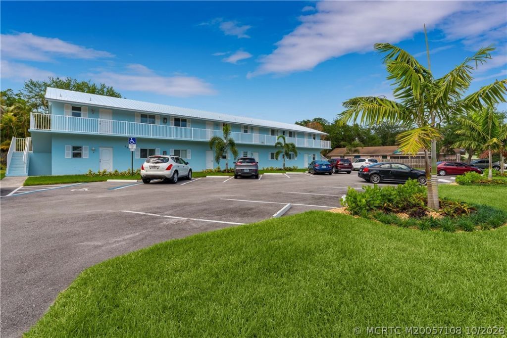 644 SW Cleveland Avenue , Unit 6, Stuart, FL 34994 Photo